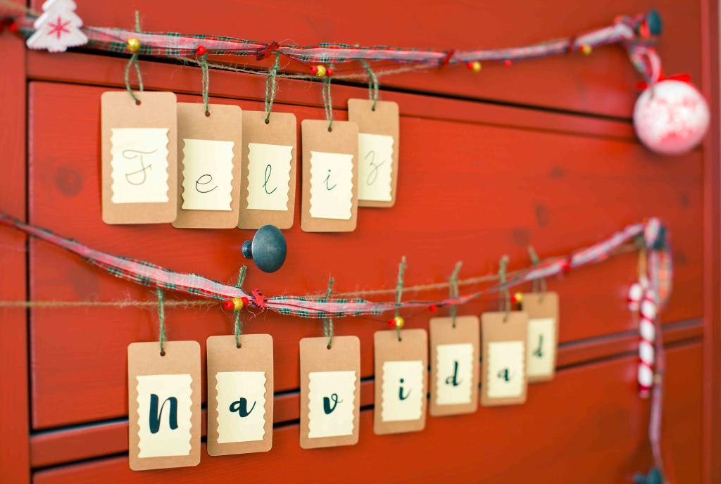 low-feliz-navidad-rojo-loren-1